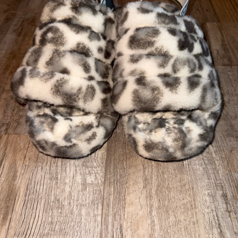 UGG Leopard Cozy Slippers